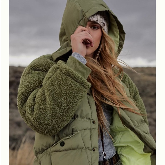 Pilcro Piffer Jacket - Anthro Size Medium NWT - Picture 2 of 7